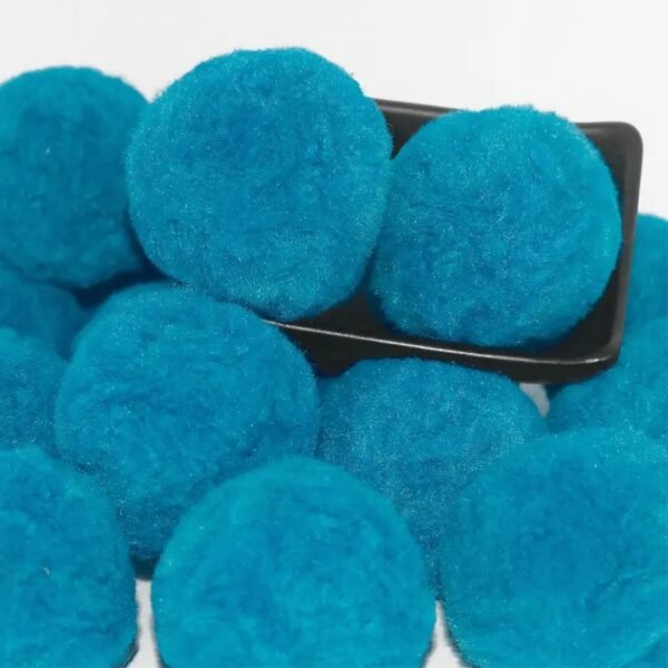 Blue polyester filter balls covering the entire surface, ideal for pool filtration