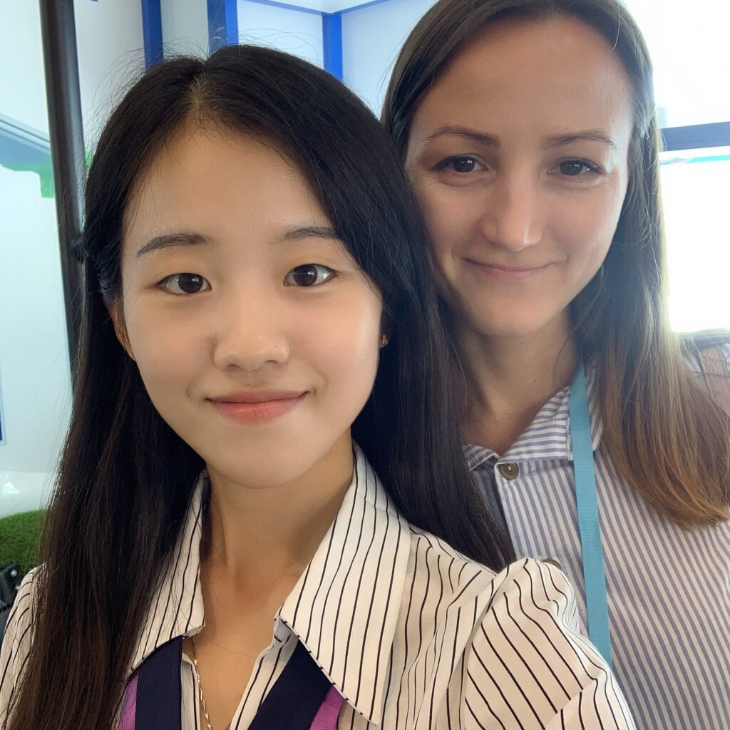 A Moment of Success at Canton Fair with Ukrainian Client Tiny with a Ukrainian client at the Canton Fair, reflecting international partnerships and successful trade relations.
